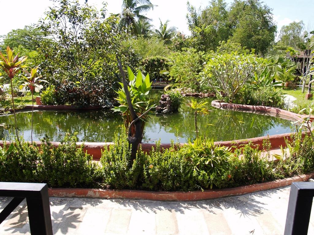 Cowboy Farm Resort Pattaya Ban Huai Yai Eksteriør bilde